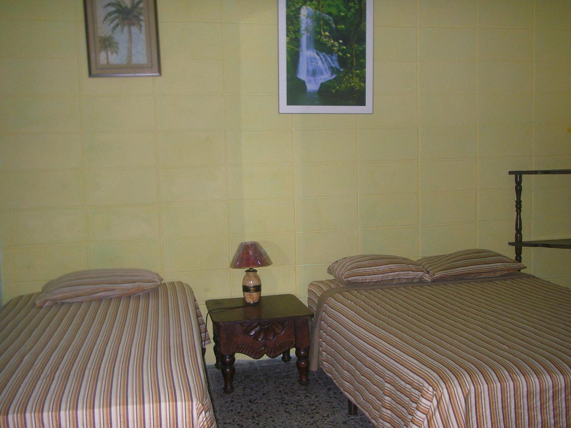 Guesthouse Dos Molinos B&B San Pedro Sula Exterior foto